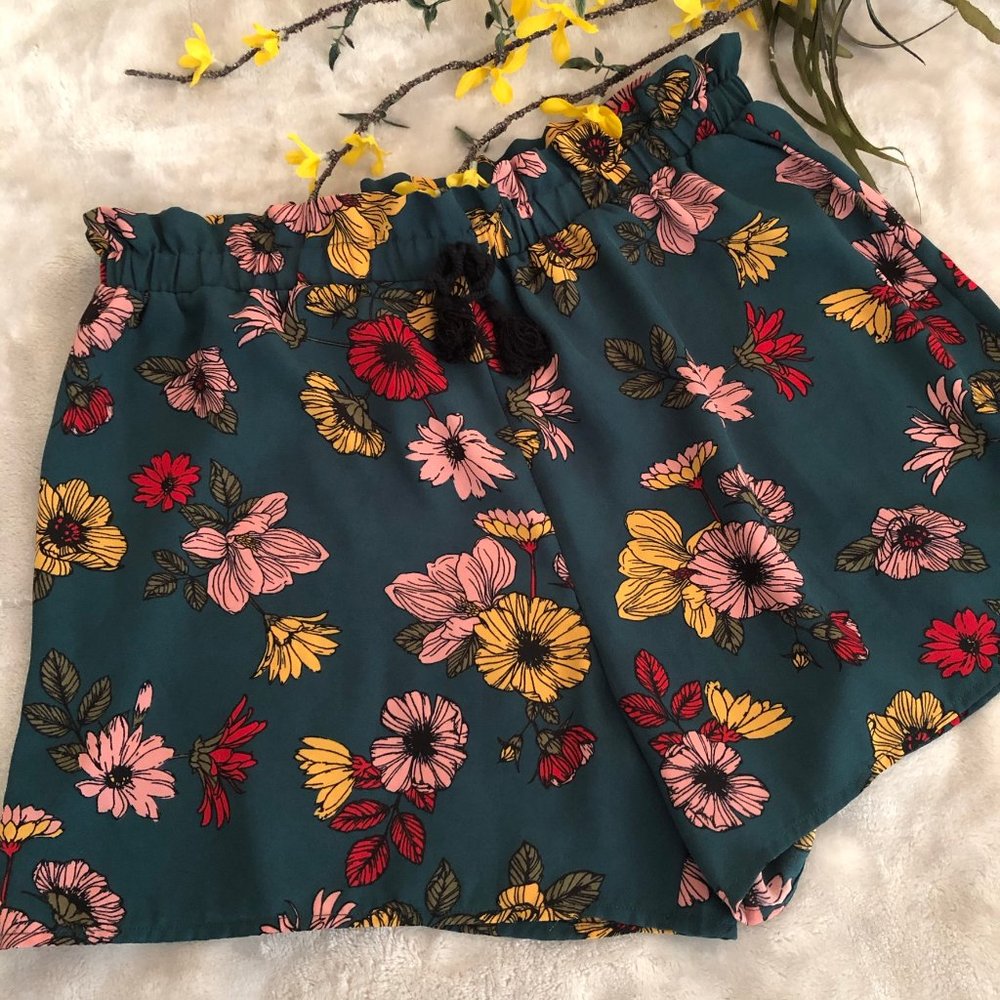 Adorable Floral Girls Shorts